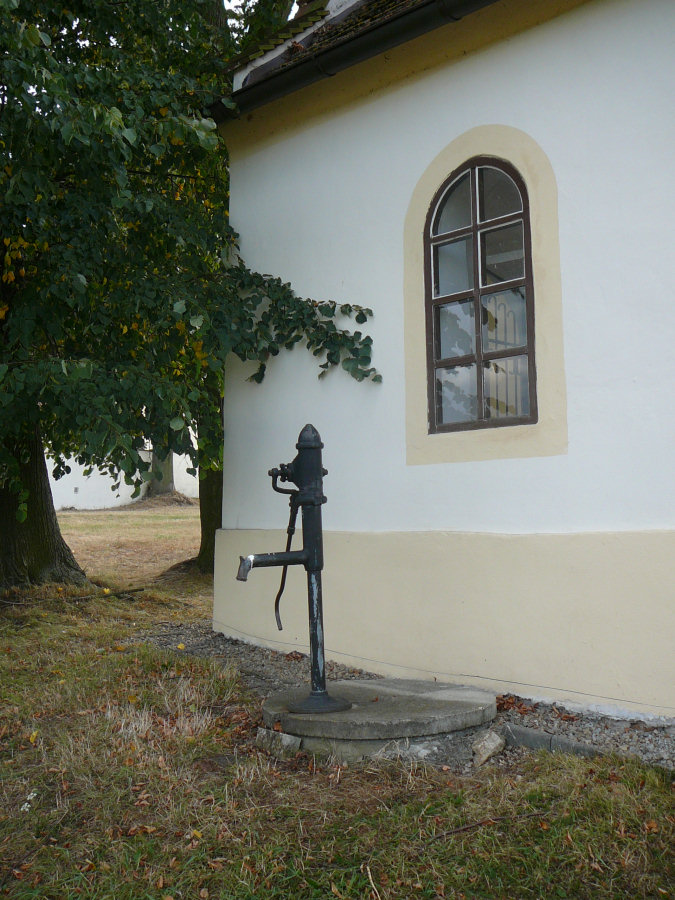 studna Panny Marie Drahovské (388)