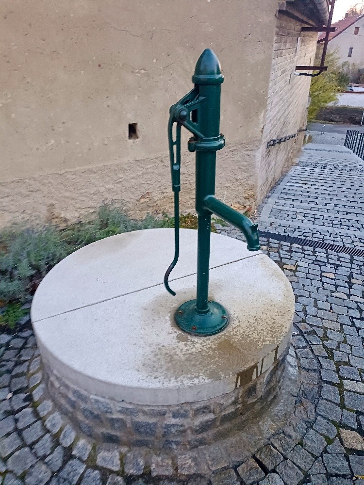 studna bez jména (15627) - srpen 2025