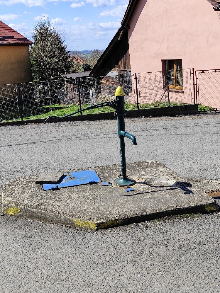 studna bez jména (15718) - duben 2026