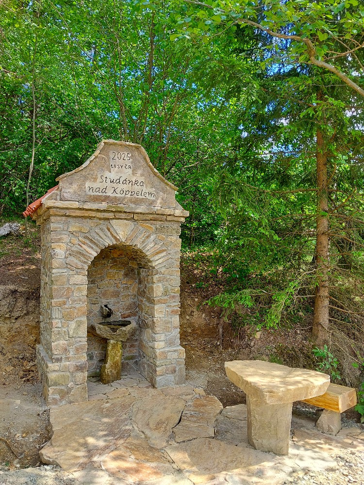 studánka Nad Köppelem (15771) - červen 2026