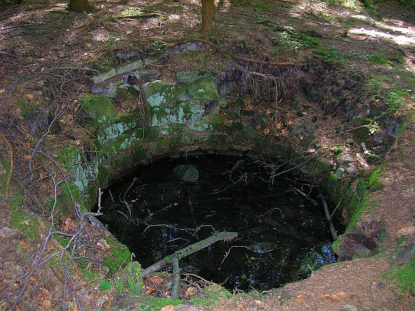Zámecká studna (3165)